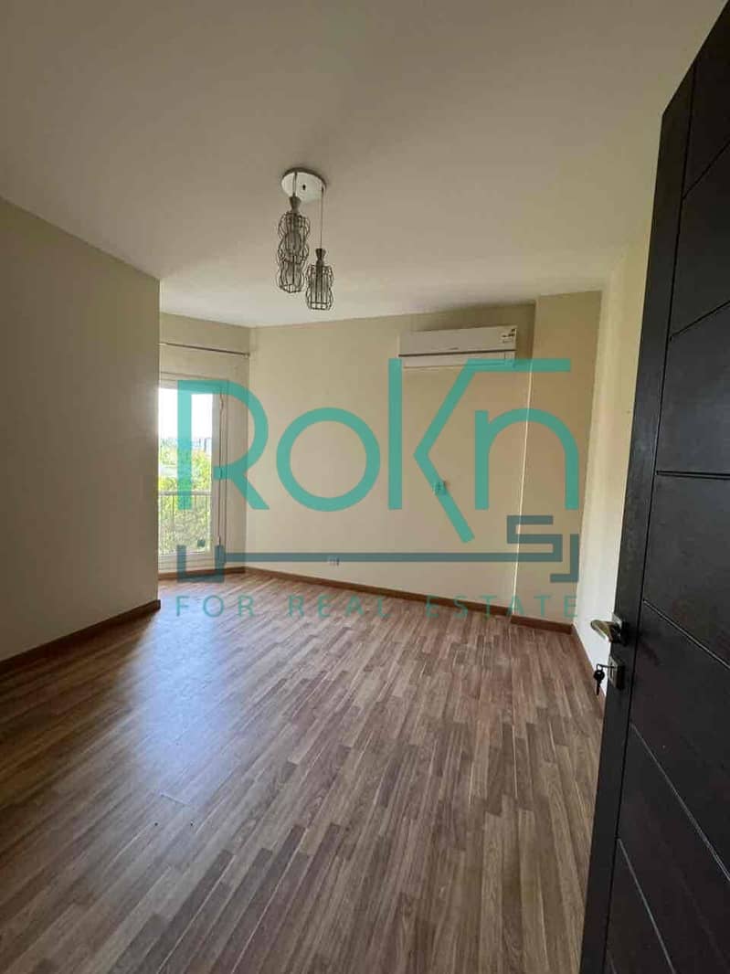 4 a1e12240-fb7c-4ef1-bd05-97f4f9eb35c6. jpg