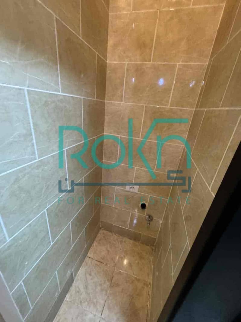 5 cc18b2f3-16b4-4f4e-b4ec-90b29a44d06c. jpg