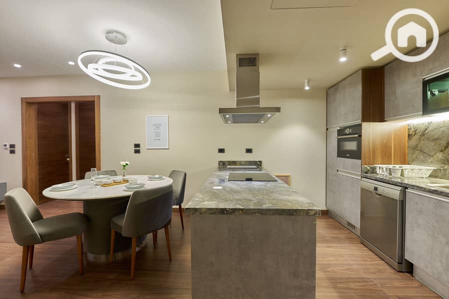 5 9aff5486-7c6a-49b6-8b99-98b1cdee1318. jpg