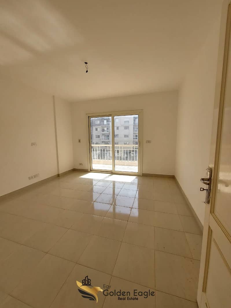 12 9556de06-de5d-4cf9-ab64-f9aefd0973e2. jpg