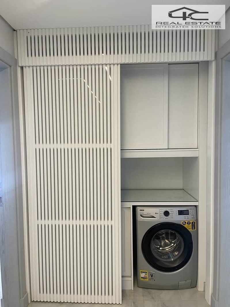 4 WhatsApp Image 2025-10-23 at 2.44. 49 PM (2). jpeg