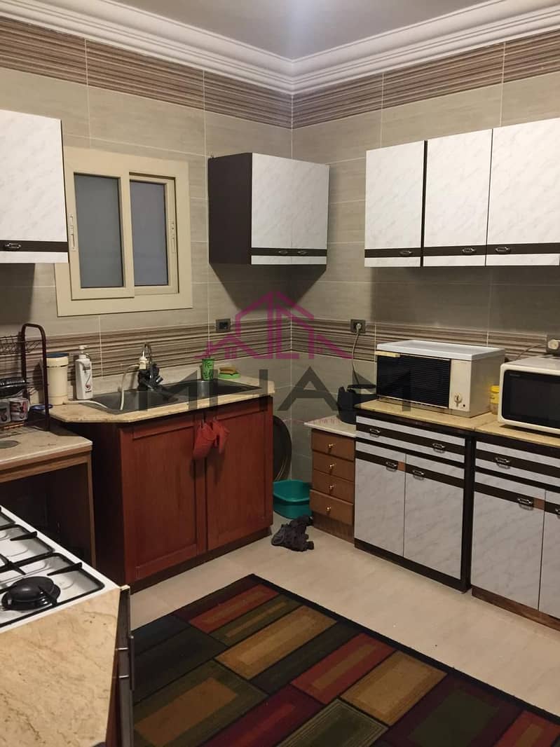 2 photo_6035066600580385549_y. jpg