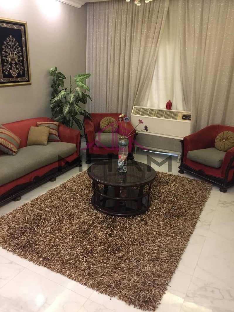 3 photo_6035066600580385550_y. jpg