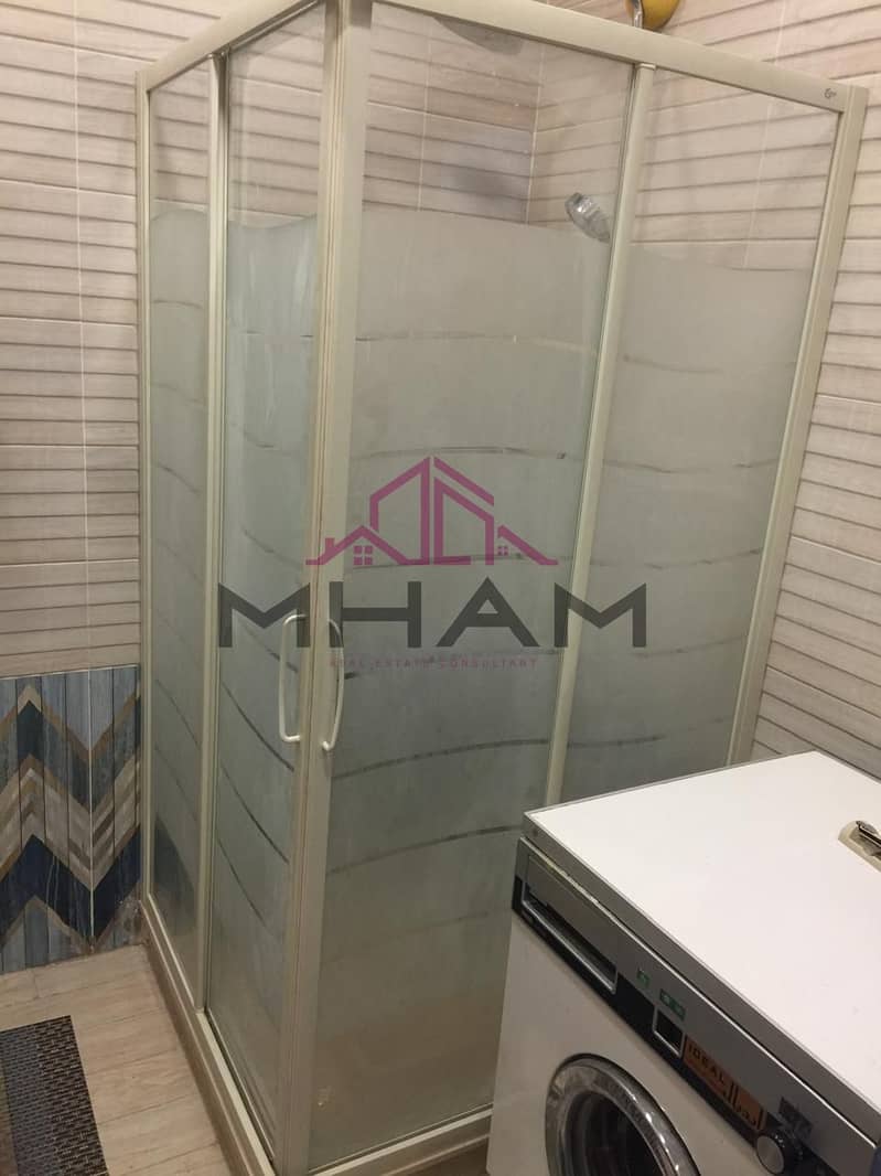 4 photo_6035066600580385551_y. jpg