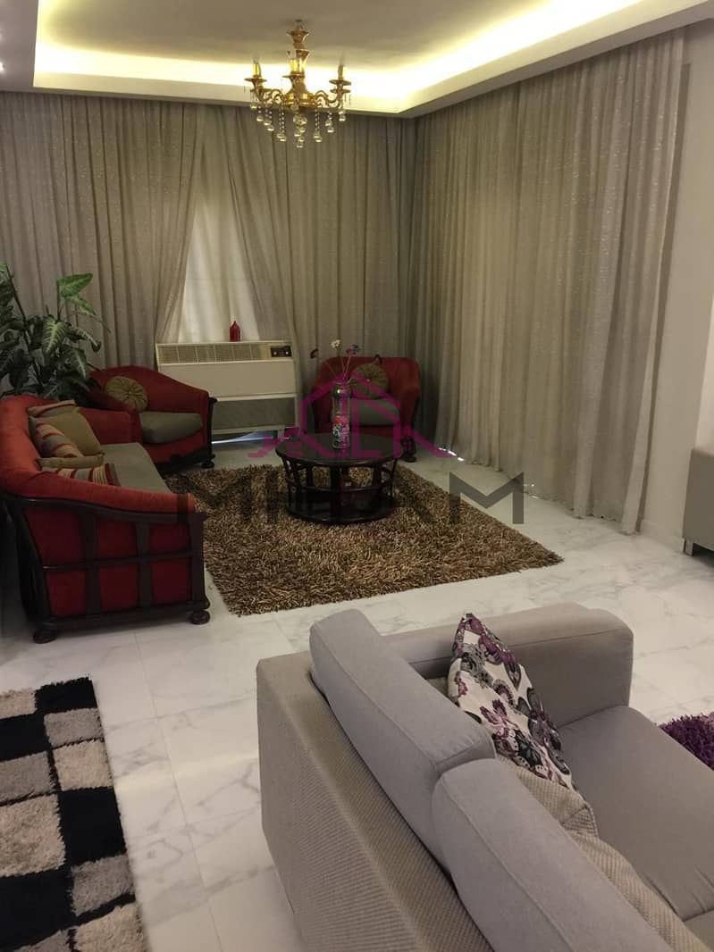 5 photo_6035066600580385552_y. jpg