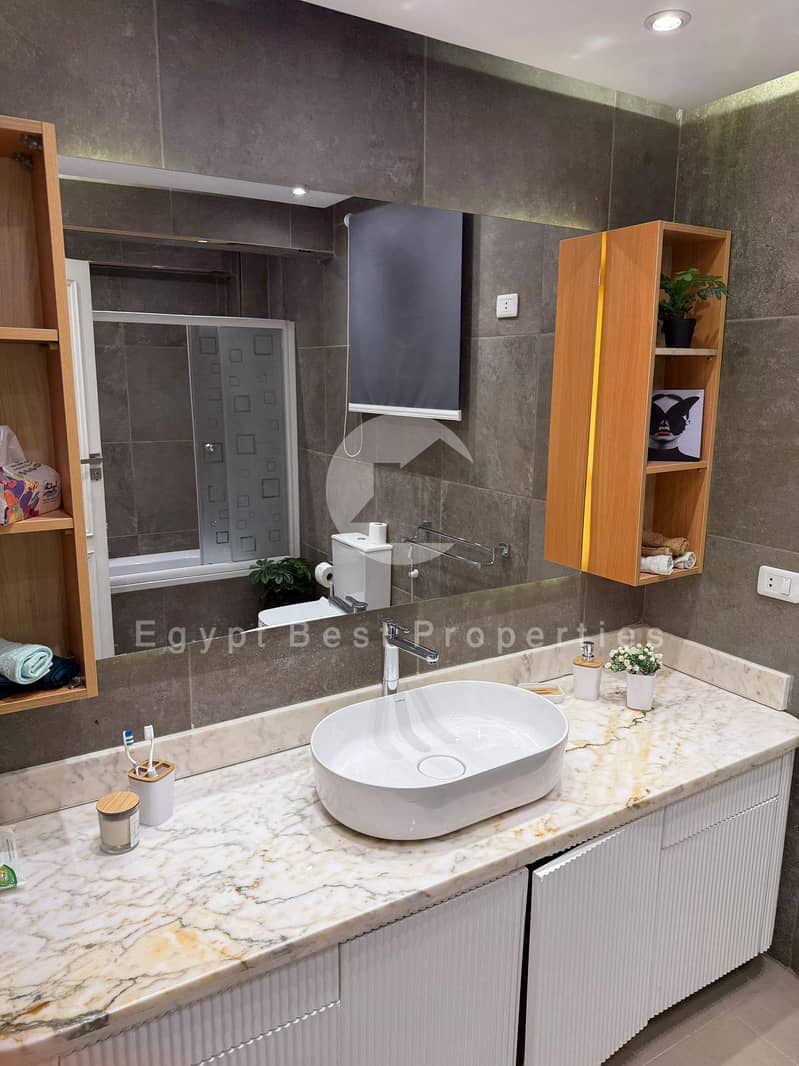 5 WhatsApp Image 2025-10-12 at 20.57. 08_12610015. jpg