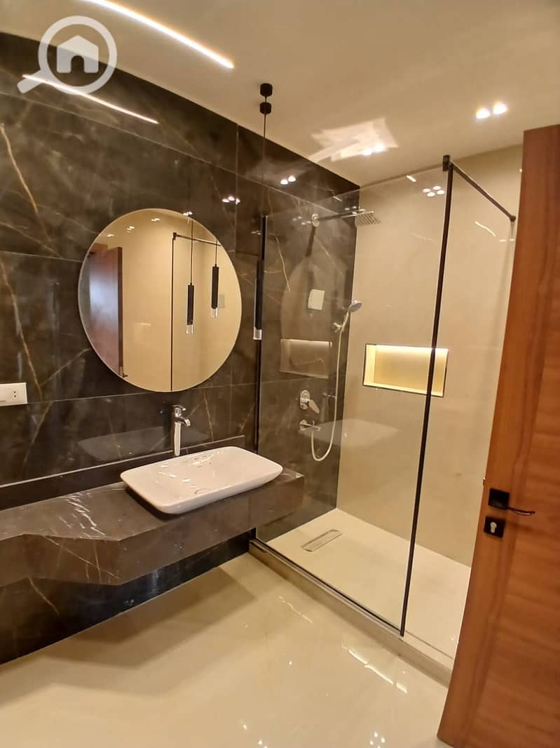 4 WhatsApp Image 2025-10-23 at 3.02. 03 PM (1). jpeg