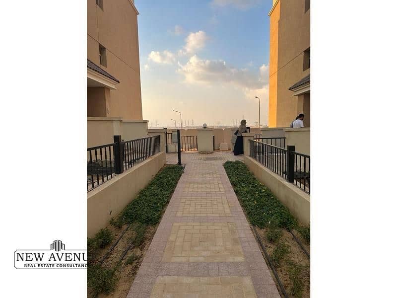 4 WhatsApp Image 2025-09-21 at 4.59. 23 PM. jpg