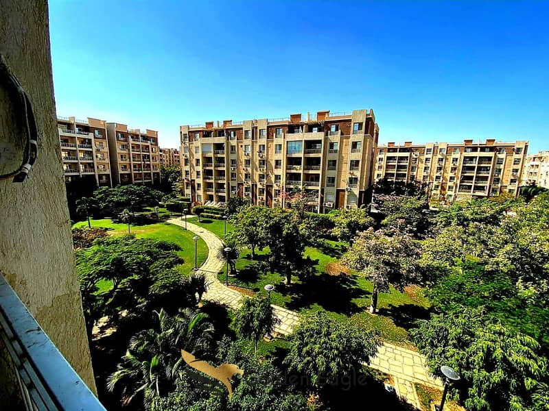 2 f2386242-aee9-43c2-ade7-66b11c7ec50a. jpg