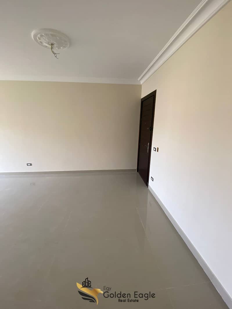 4 863d9446-ac35-43d1-9e24-1a7be0af59cb. jpg