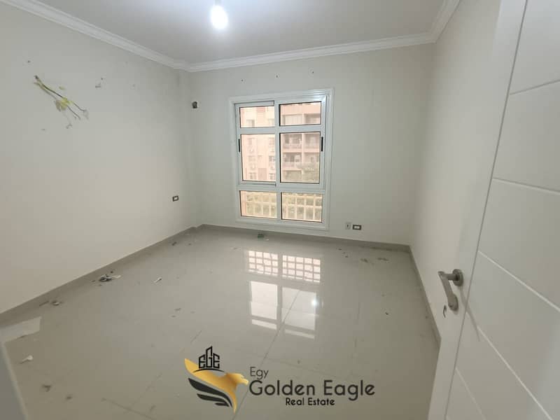 8 b96995f8-0ce9-4008-aa53-7f6ff655898c. jpg