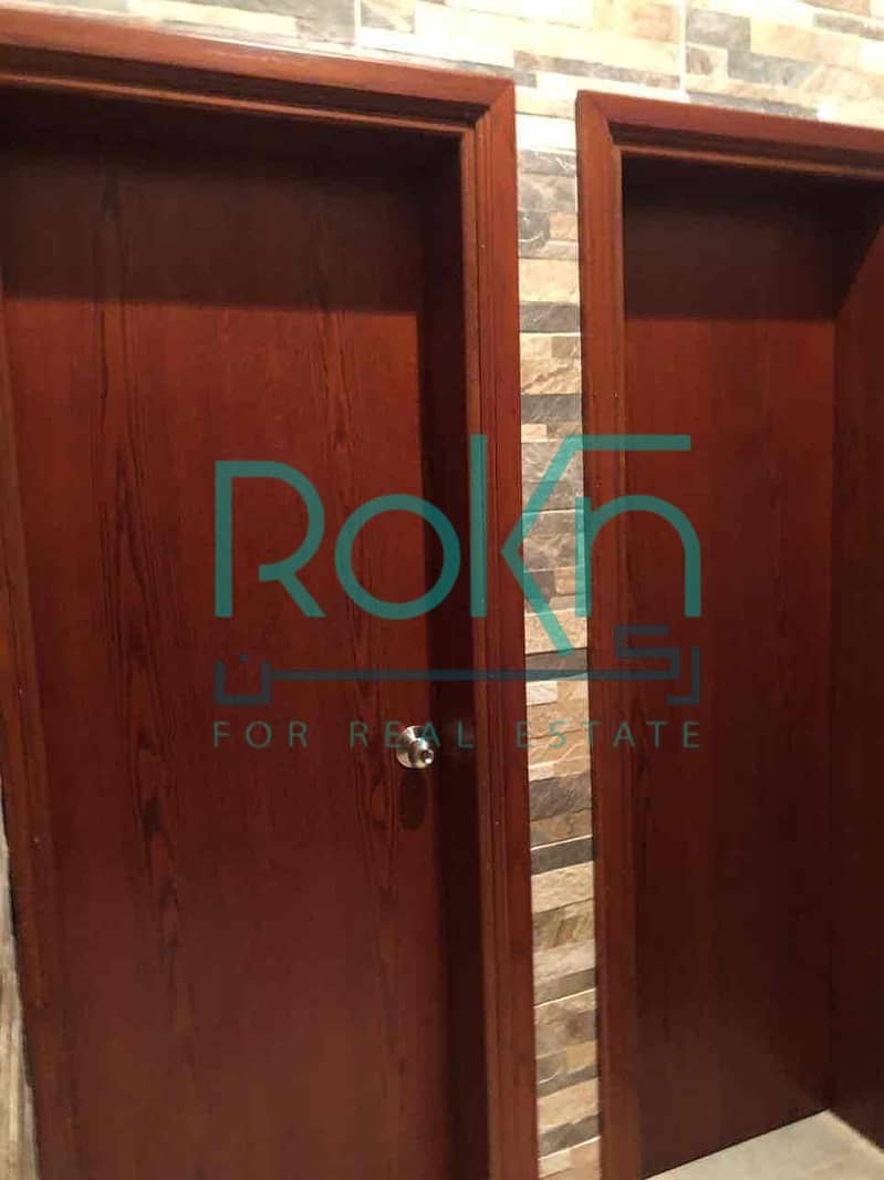 7 cb8c82ab-88b5-4ff1-a996-b8b2ef385039. jpg