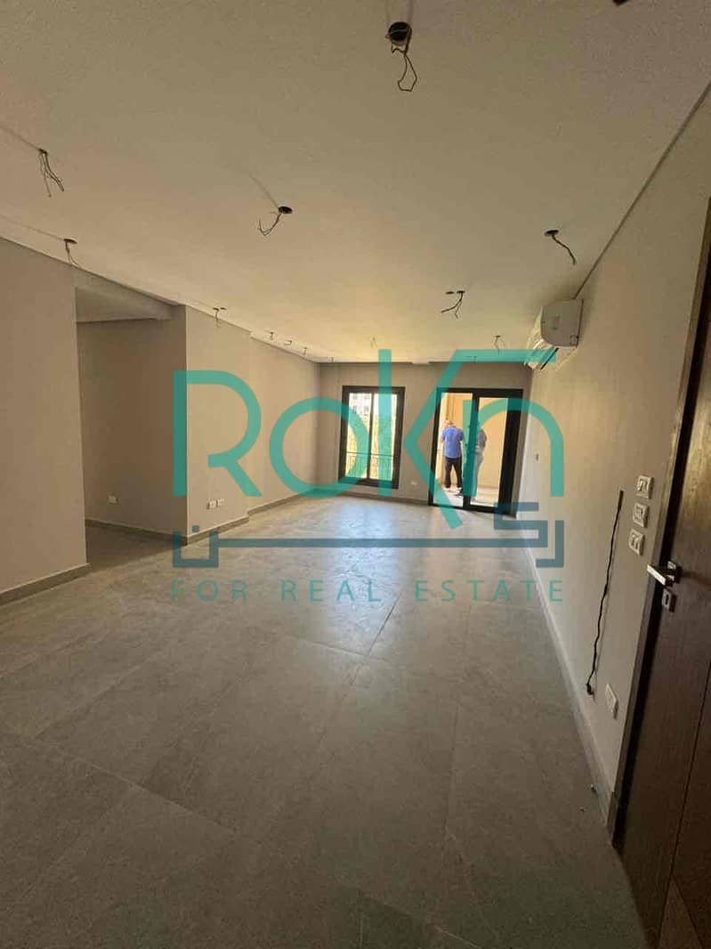 10 617db055-ab0c-42f7-a777-8a3f36806cb3. jpg