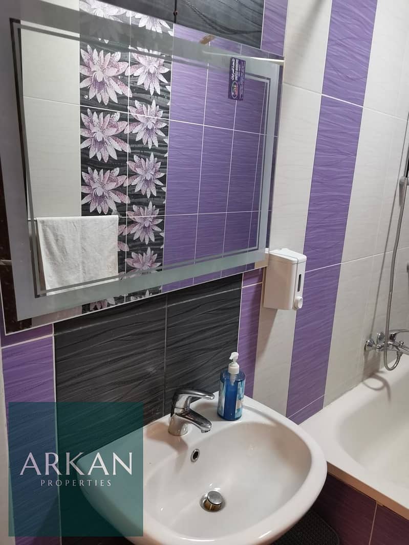 9 903c833a-2faf-4913-b825-6a5ca6b04157. jpg