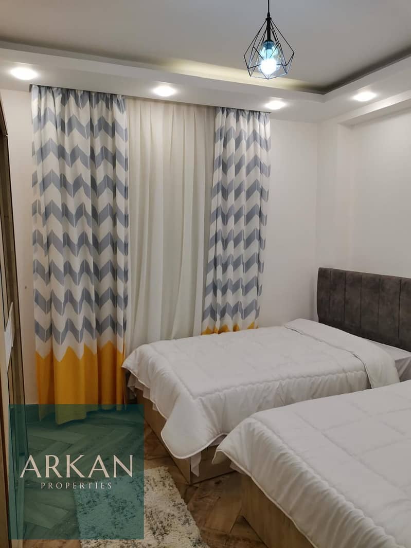 14 8772a0fb-16fc-400d-85c6-d752fa2446e2. jpg