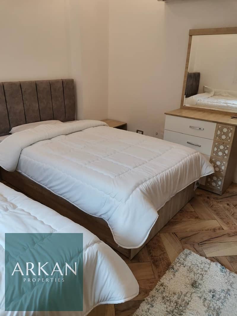 18 b1662615-edad-46fe-a3fb-6232571fe088. jpg