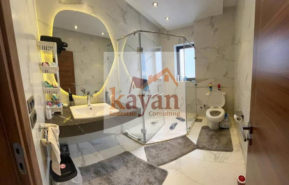 16 576ec39a-95ee-4ff9-b6f0-1bec4e99f89b. jpg