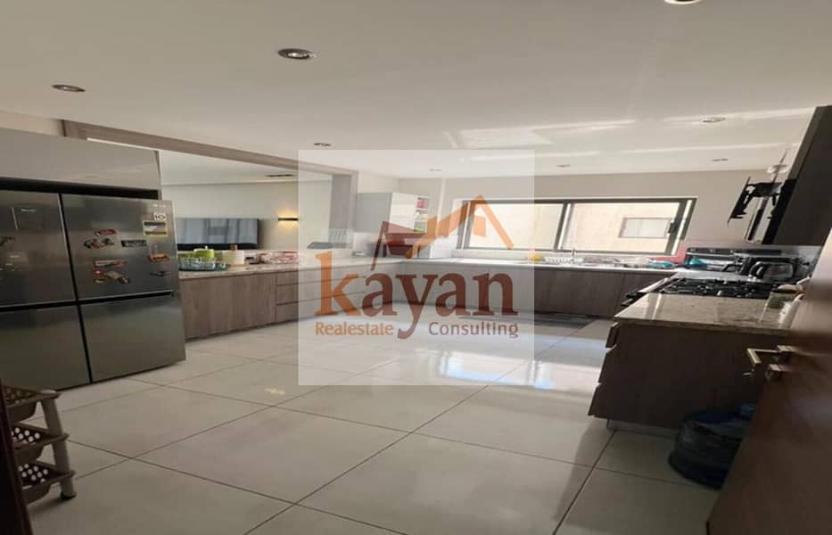 18 99094644-7d95-40d7-9a03-ca4cb0d22c6b. jpg