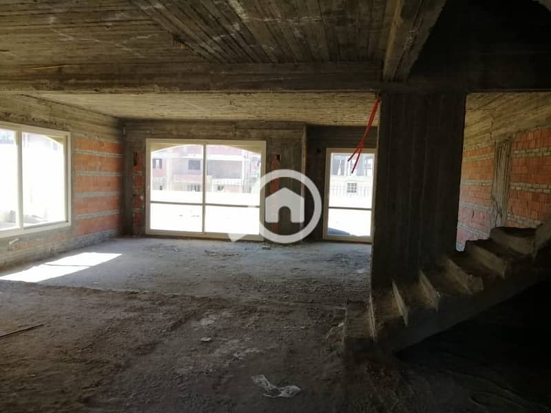 10 WhatsApp Image 2025-08-17 at 17.17. 08_e79b6183. jpg