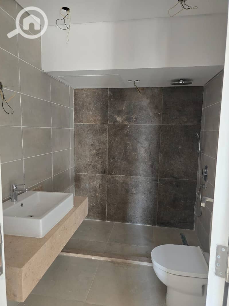 10 IMG-20251013-WA0033. jpg