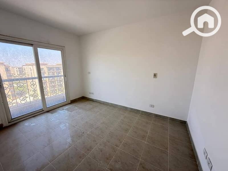 8 571113560_1457949313000307_6815344037944038520_n. jpg