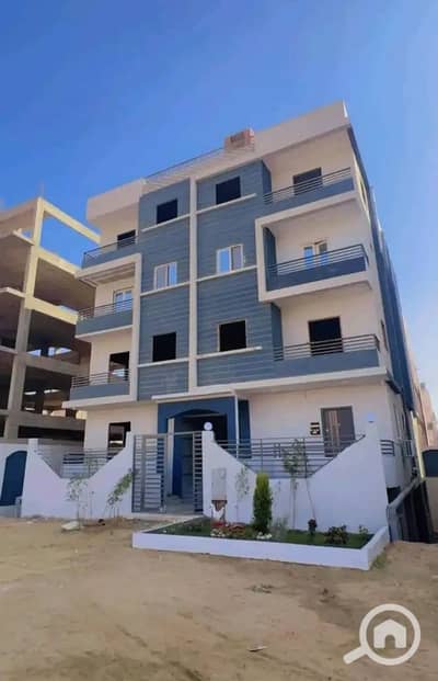 3 Bedroom Flat for Sale in 6th of October, Giza - 23abc67a-0d9a-4fd6-b85b-775beee026f0. jpg
