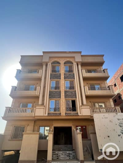 4 Bedroom Apartment for Sale in 6th of October, Giza - IMG-20251020-WA0174. jpg