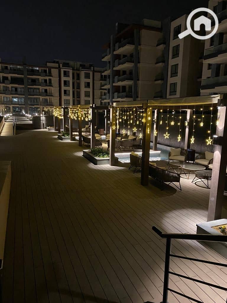 6 c77287cc-e04c-43ea-a515-aa2d46783e24. jpg