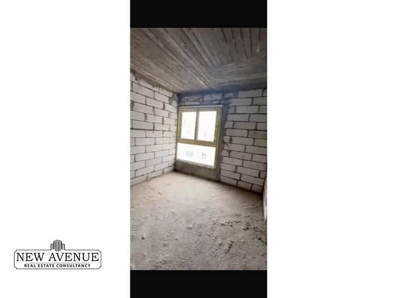 2 WhatsApp Image 2025-10-21 at 5.31. 51 PM (1). jpg