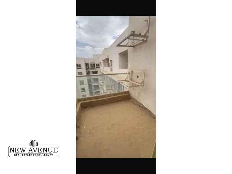 5 WhatsApp Image 2025-10-21 at 5.31. 52 PM (2). jpg