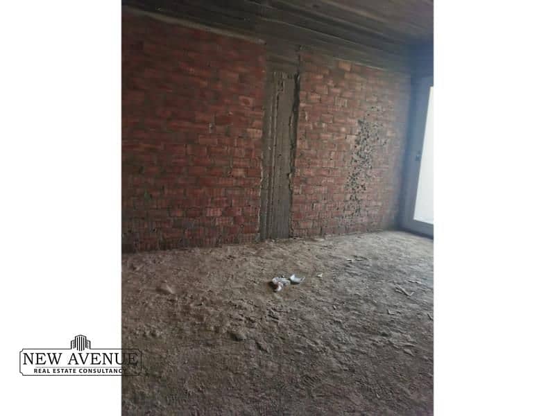 5 WhatsApp Image 2025-09-23 at 4.40. 41 PM (2). jpg