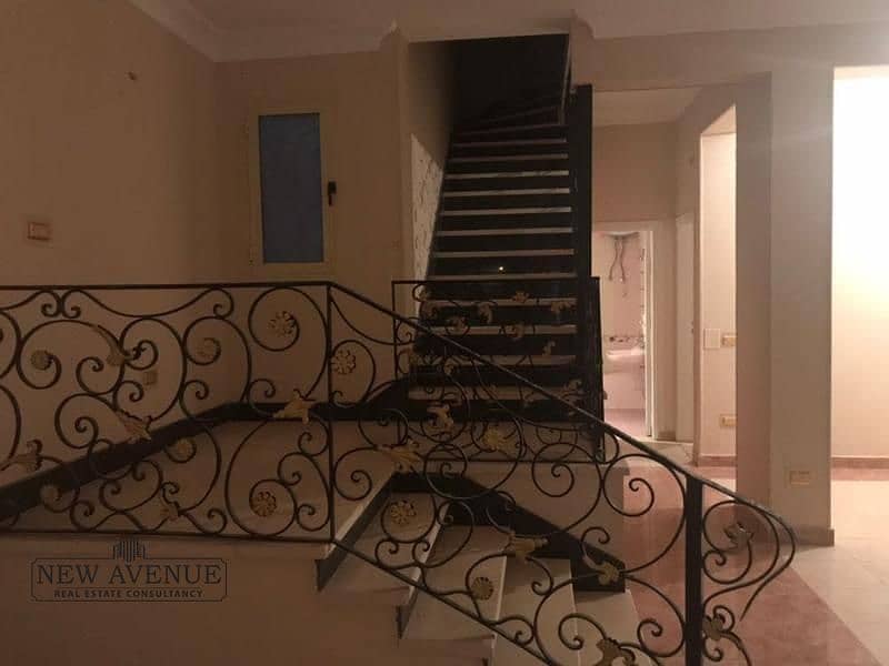 8 WhatsApp Image 2025-10-21 at 5.24. 53 PM (1). jpg