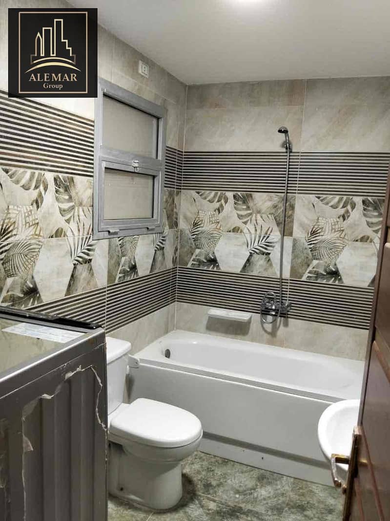 10 3ffc7e03-953e-4278-8307-2c204db4f7a6. jpg