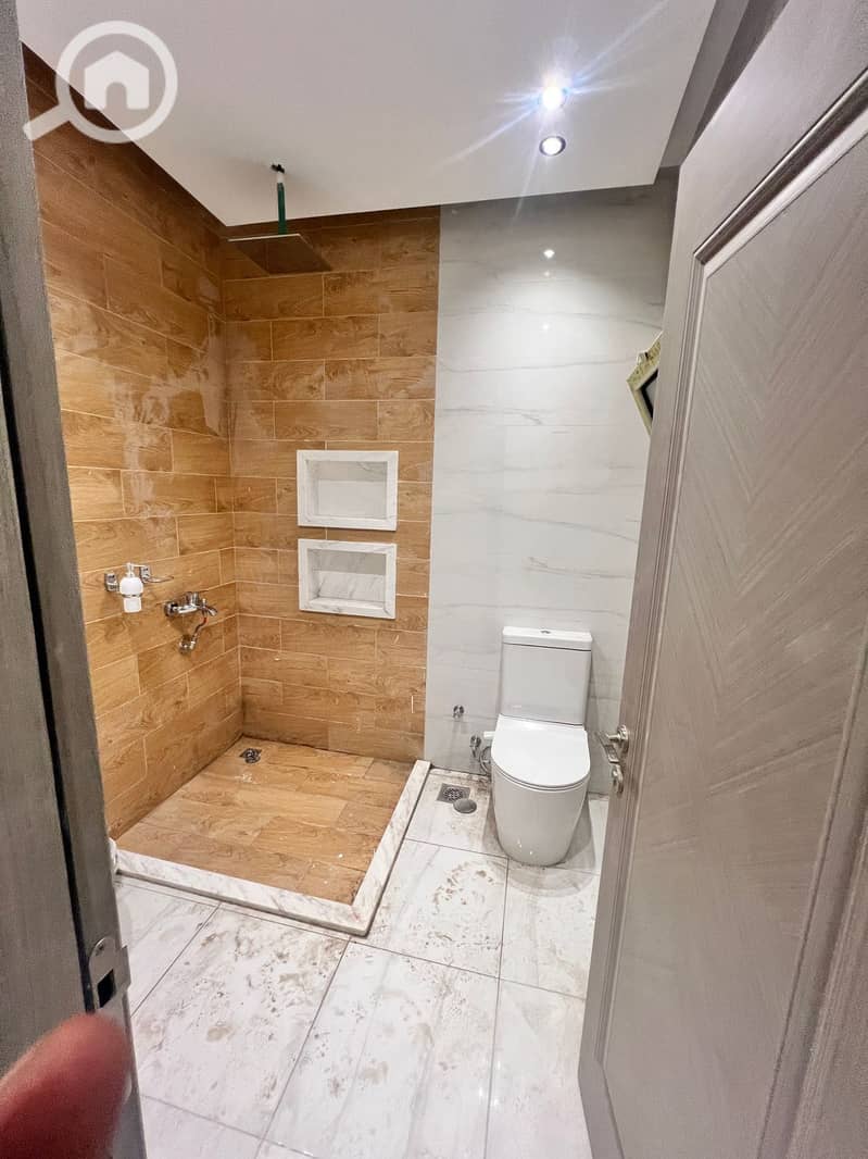 5 WhatsApp Image 2025-10-23 at 3.13. 03 PM. jpeg