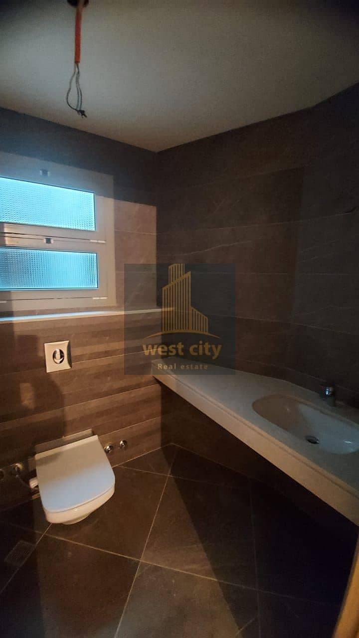 7 WhatsApp Image 2025-10-23 at 12.47. 13 PM(1). jpeg