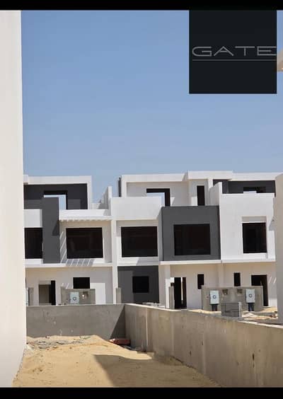 5 Bedroom Townhouse for Sale in Sheikh Zayed, Giza - WhatsApp Image 2025-09-01 at 11.00. 49 AM. jpeg