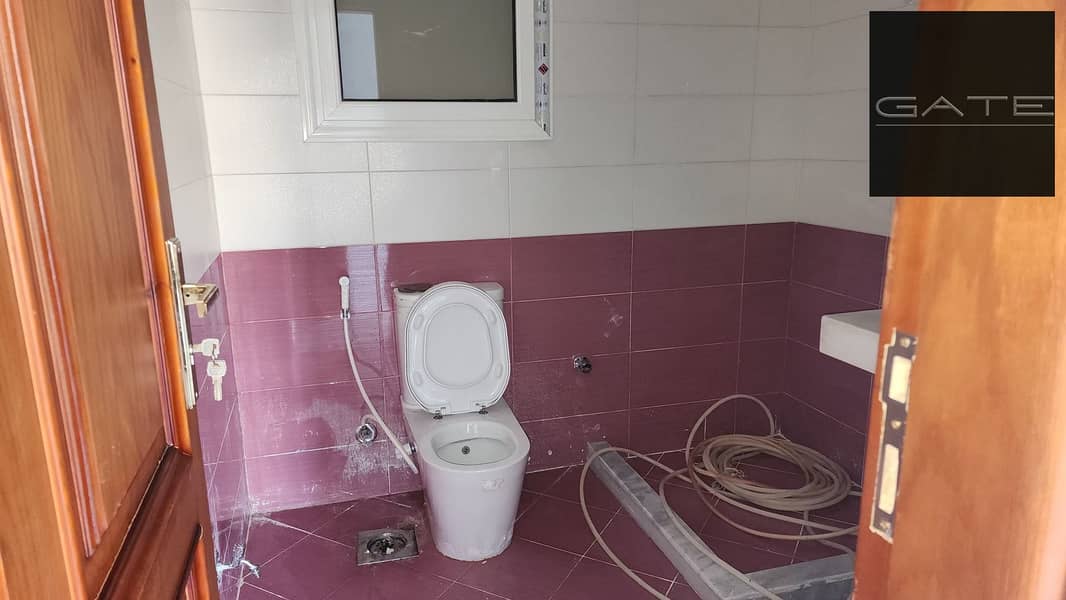 10 WhatsApp Image 2025-08-20 at 3.52. 08 PM. jpg