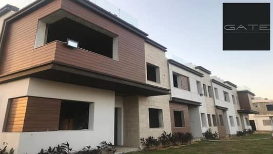 5 Bedroom Townhouse for Sale in New Cairo, Cairo - WhatsApp Image 2025-07-14 at 1.40. 05 PM (1). jpg 5 Bedroom Townhouse for Sale in New Cairo, Cairo - WhatsApp Image 2025-07-14 at 1.40. 05 PM (1). jpg