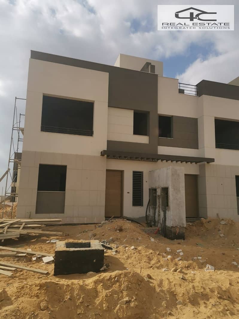 5 WhatsApp Image 2025-10-22 at 3.43. 31 PM (2). jpeg