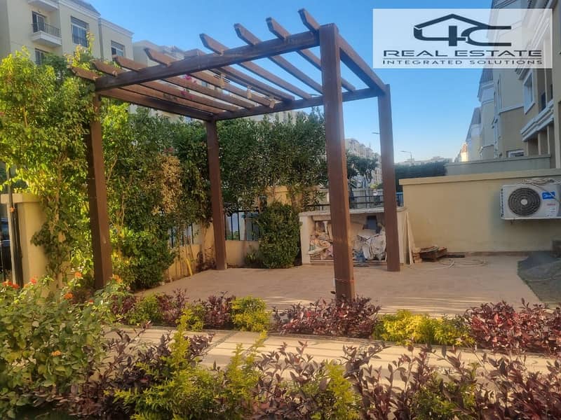 4 WhatsApp Image 2025-10-22 at 14.13. 17 (1). jpeg