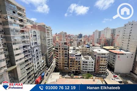 فلیٹ 6 غرف نوم للبيع في لوران، الإسكندرية - 1. jpg