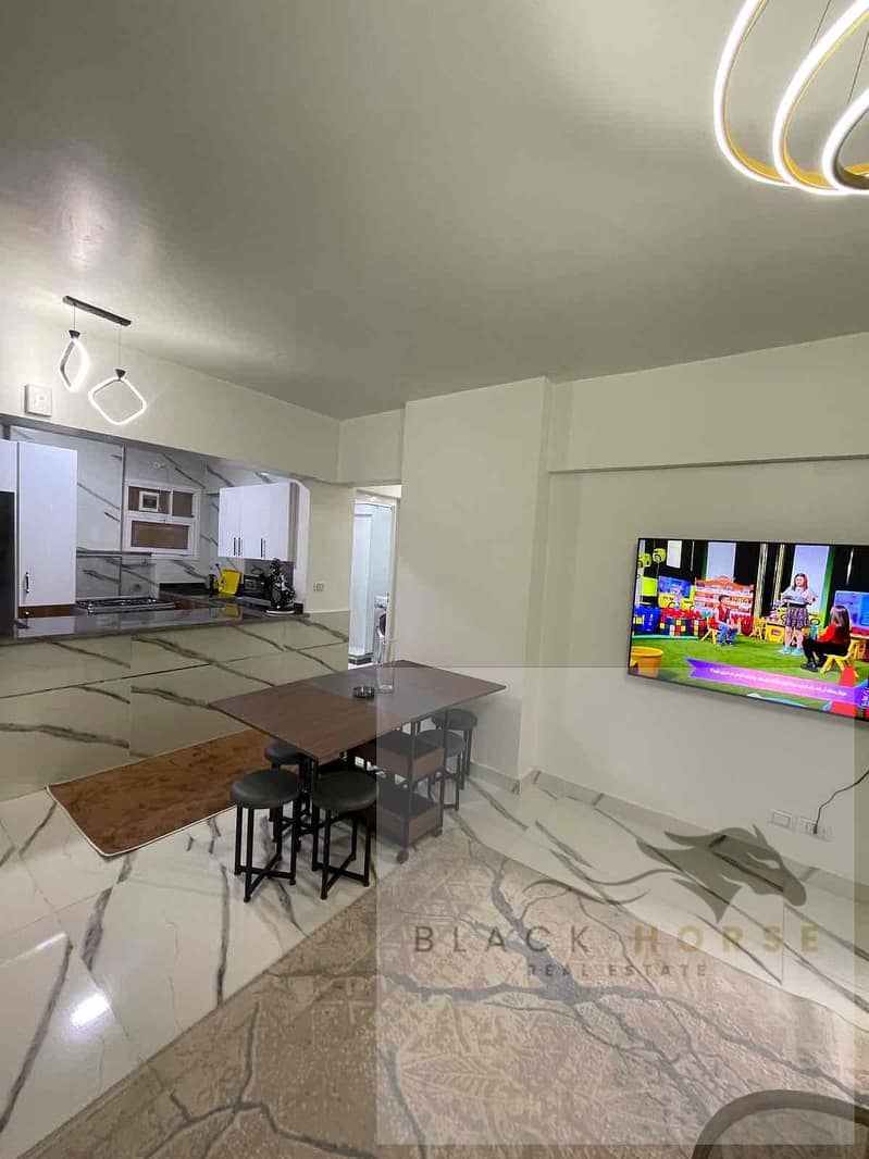 6 952e81c9-f78c-4d58-b181-a7ab46a9f371. jpg