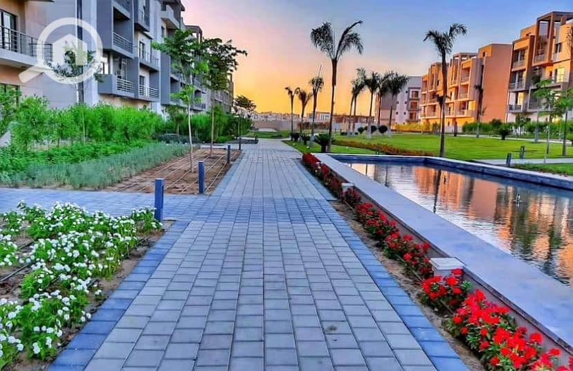 10 eefc0a68-eb78-41f8-a0fa-bc2adda1e316. jpg