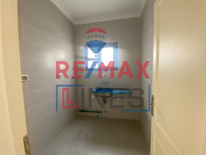 3 WhatsApp Image 2025-10-23 at 13.28. 23. jpeg