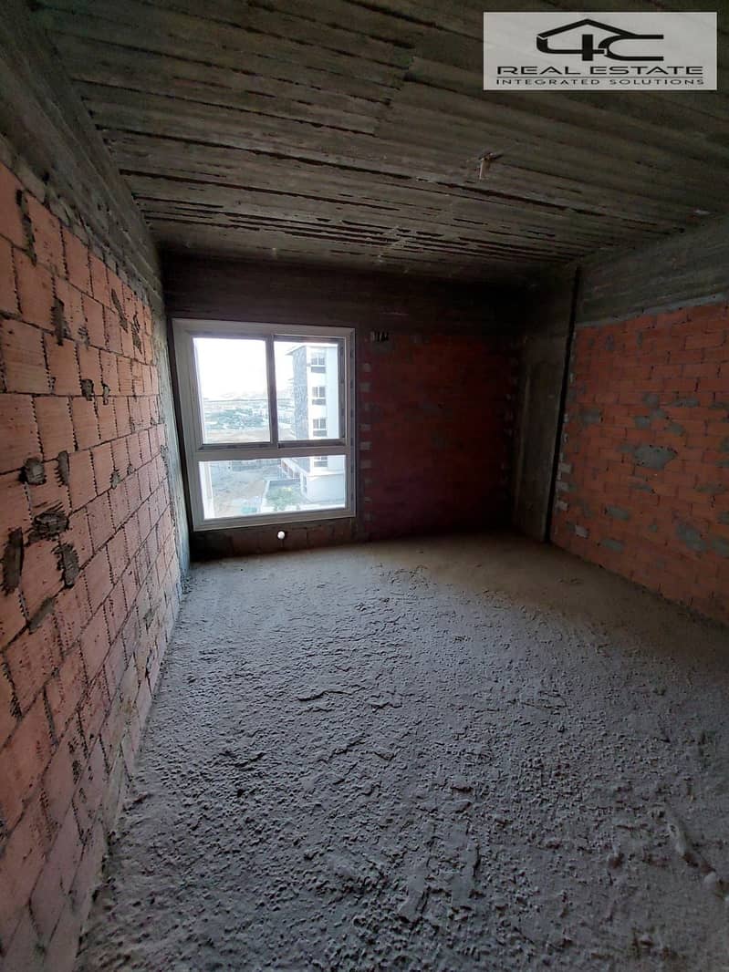 7 WhatsApp Image 2025-10-08 at 2.06. 50 PM (1). jpeg