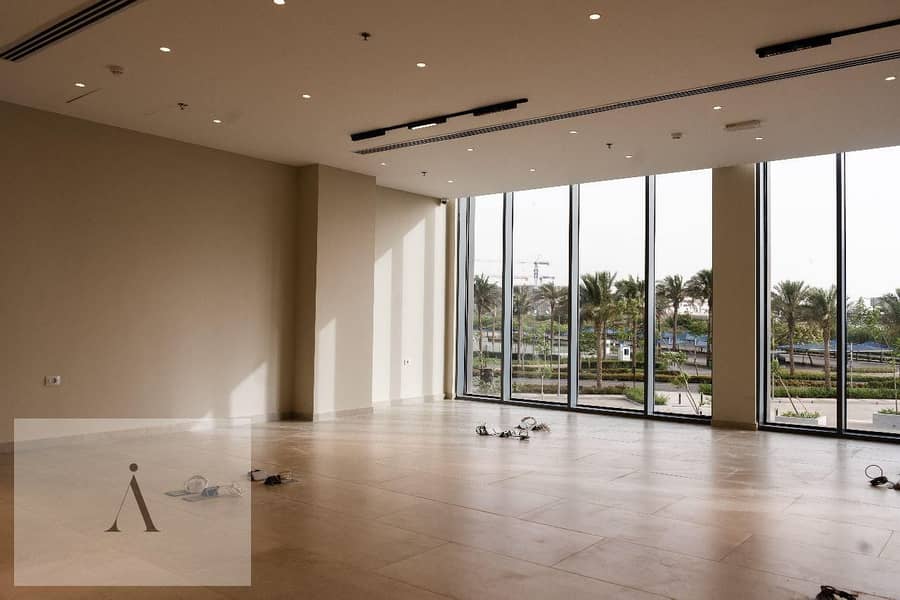 6 WhatsApp Image 2025-10-23 at 1.43. 36 PM (1). jpeg