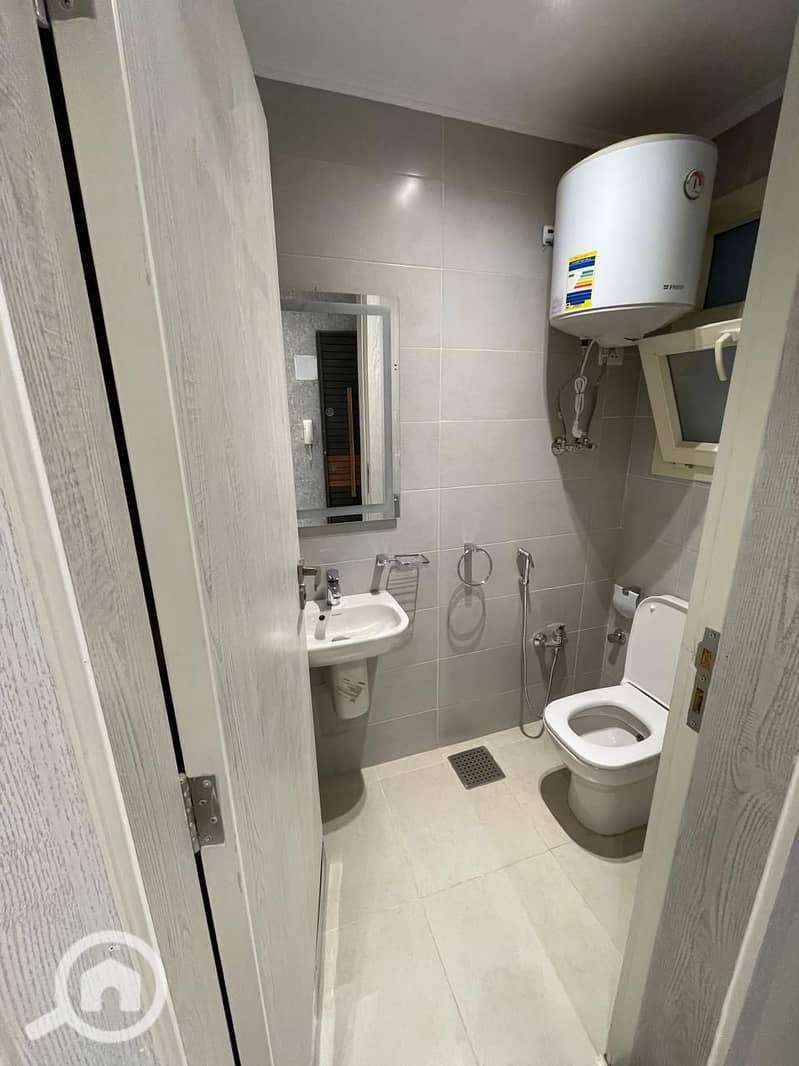 7 WhatsApp Image 2025-10-13 at 3.35. 30 PM (3). jpeg