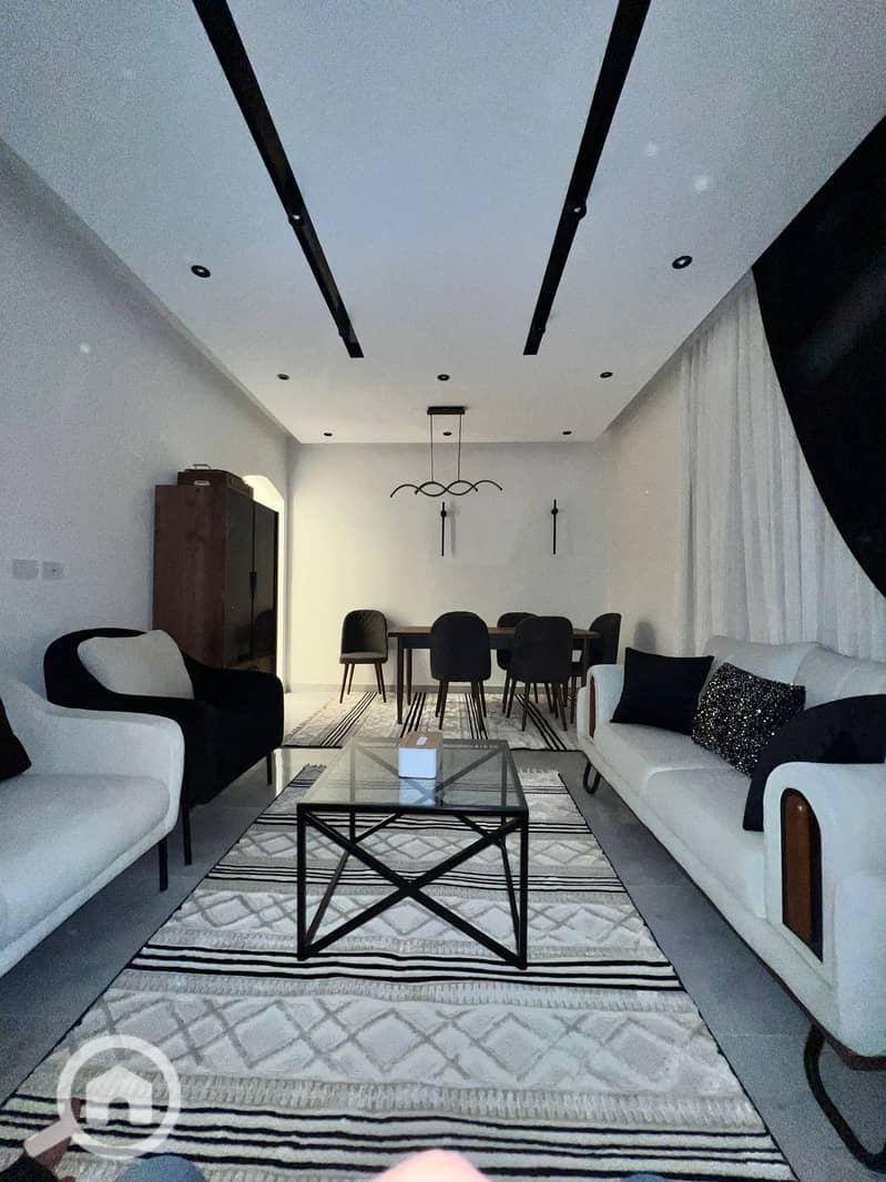 2 c0c4de0c-68b6-4f02-99ec-fb529e3f989e. jpeg