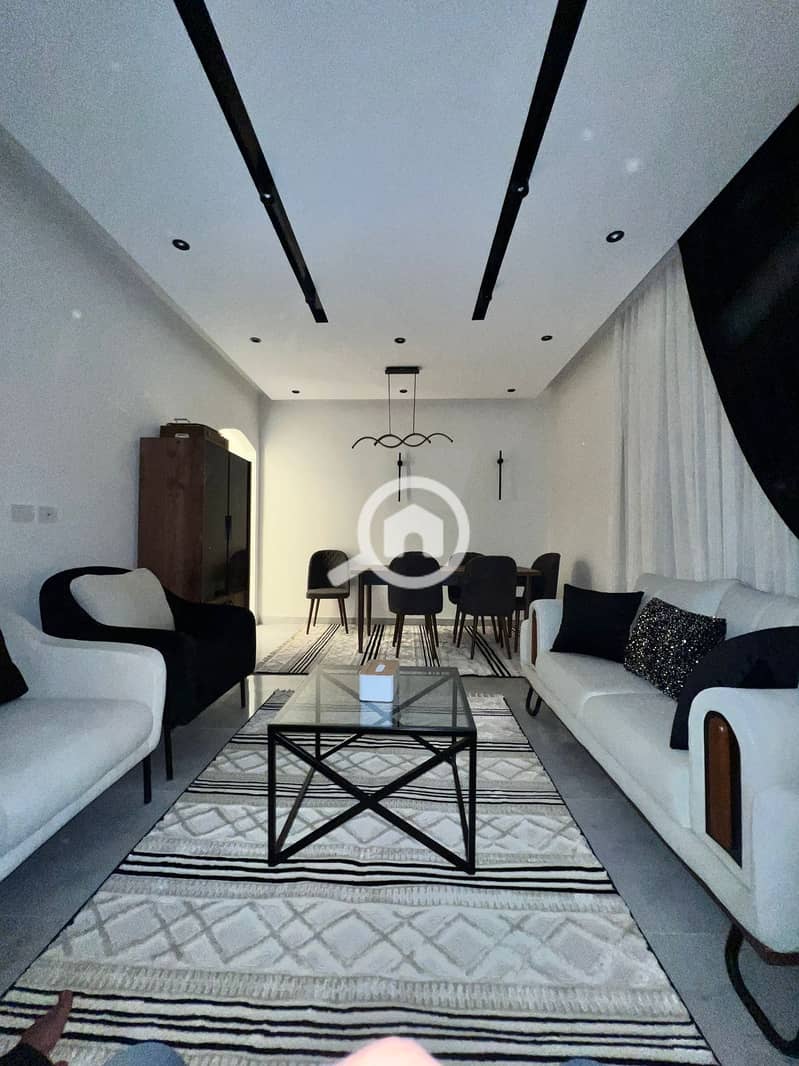 4 c0c4de0c-68b6-4f02-99ec-fb529e3f989e. jpeg