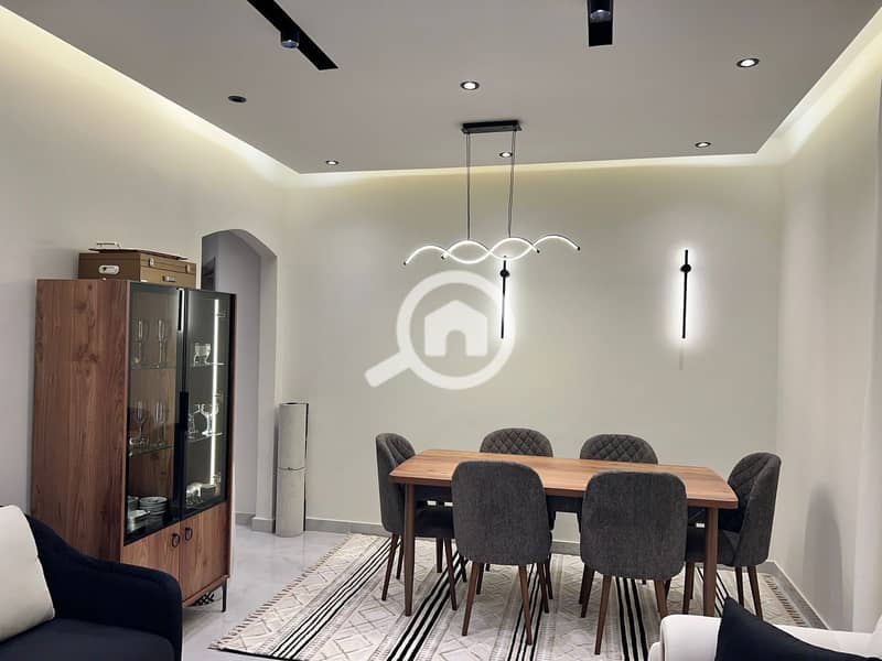 8 c2885376-4213-4fae-9e01-7cf30296677b. jpeg